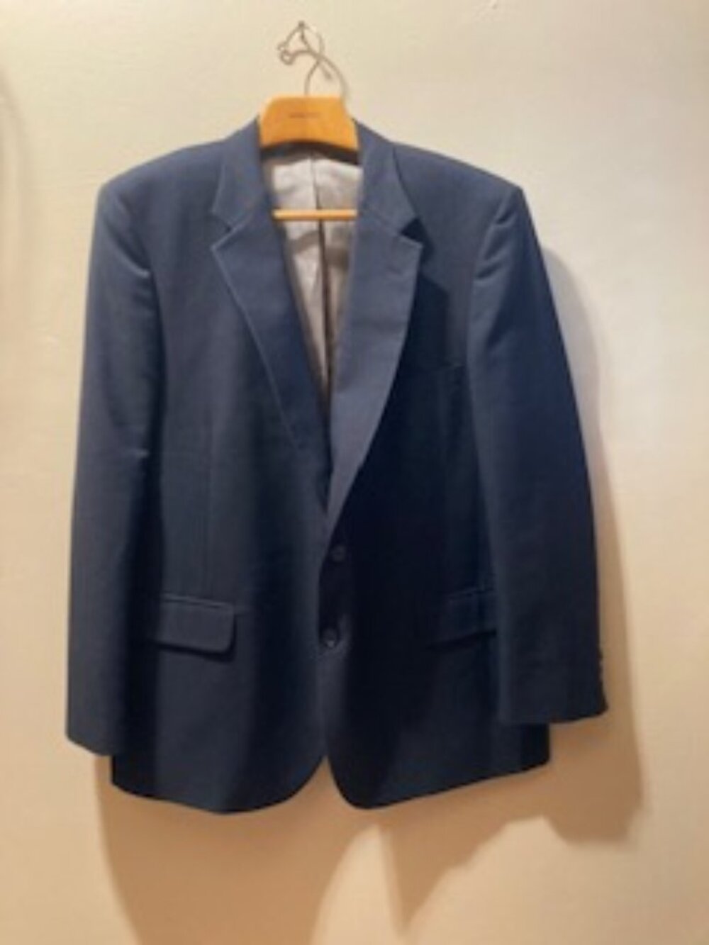 The Sansabelt Suit Jacket. Navy Blue, 40 Reg Excellent condition.
